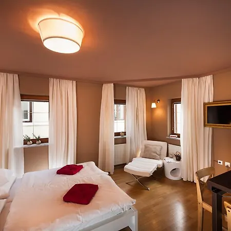 城市中心公寓 *